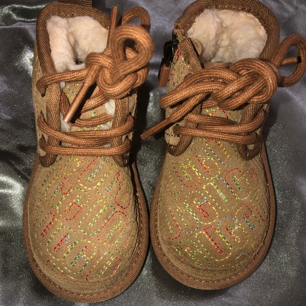 Multicolored UGG boots 🧸